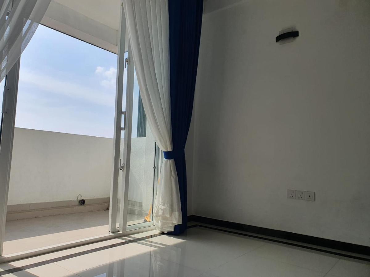 New 2 Bedroom Apartment, 100M Away From The Beach Dehiwala-Mount Lavinia Buitenkant foto