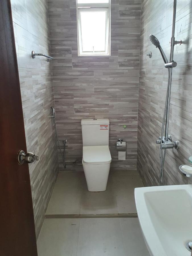 New 2 Bedroom Apartment, 100M Away From The Beach Dehiwala-Mount Lavinia Buitenkant foto